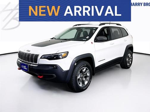 White 2019 Jeep Cherokee Trailhawk