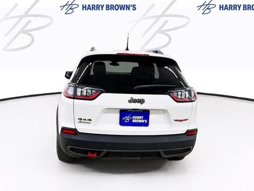 White 2019 Jeep Cherokee Trailhawk