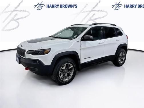 White 2019 Jeep Cherokee Trailhawk