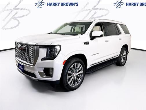 White Frost Tri-Coat 2024 GMC Yukon Denali