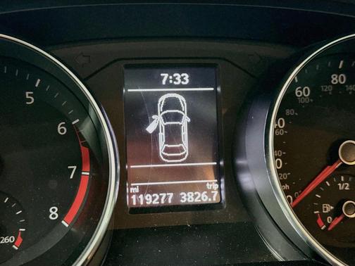 Pure White 2016 Volkswagen Passat 1.8T S