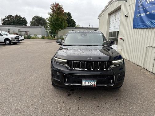 2022 Jeep Grand Cherokee Overland