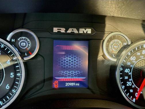 Delmonico Red Pearlcoat 2025 RAM 1500 Big Horn