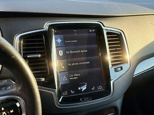 2016 Volvo XC90 T6 Momentum
