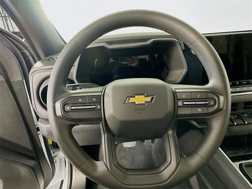 2025 Chevrolet Colorado WT