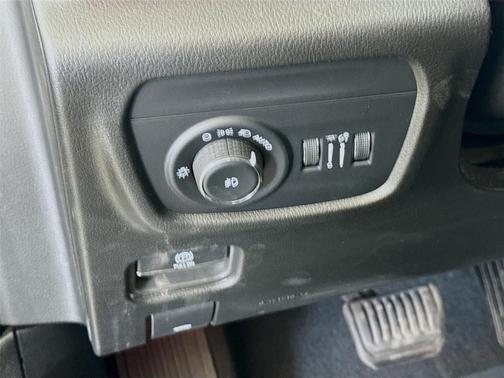 Black 2024 Jeep Grand Cherokee Summit