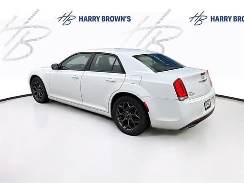 2017 Chrysler 300 S