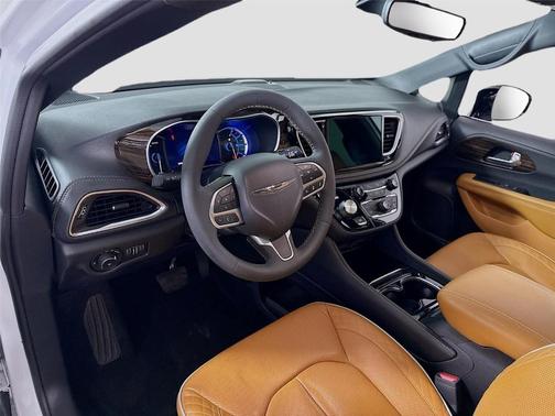 2023 Chrysler Pacifica Hybrid Pinnacle