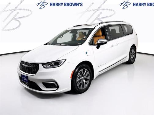 Bright White Clearcoat 2023 Chrysler Pacifica Hybrid Pinnacle