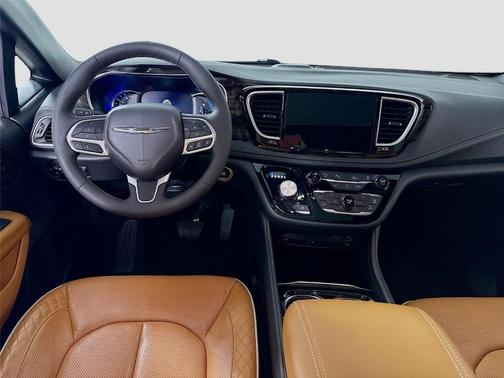 2023 Chrysler Pacifica Hybrid Pinnacle