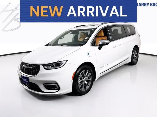2023 Chrysler Pacifica Hybrid Pinnacle