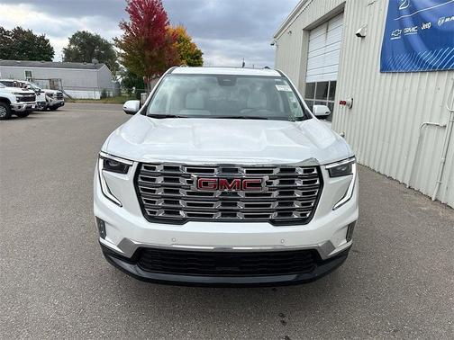 2024 GMC Acadia Denali