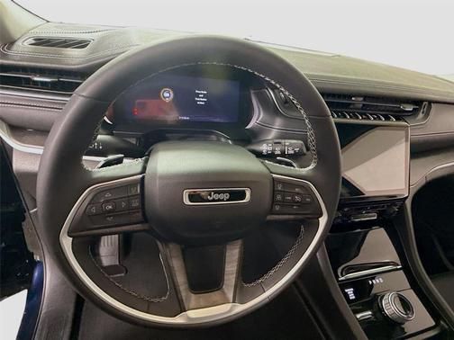 Black 2024 Jeep Grand Cherokee Limited