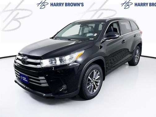 2019 Toyota Highlander SE