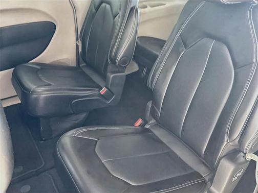 Silver 2024 Chrysler Pacifica Touring-L