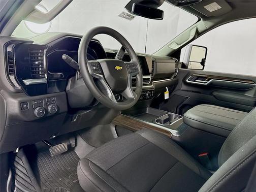 Sterling Gray Metallic 2026 Chevrolet Silverado 3500 LT