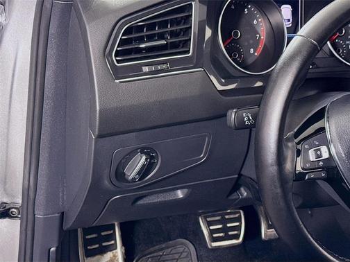 2021 Volkswagen Tiguan 2.0T SE R-Line Black