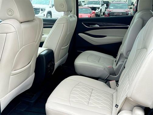 2022 Buick Enclave Avenir