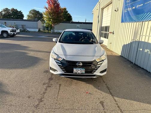 2024 Nissan Versa 1.6 SV