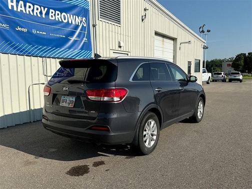 2017 Kia Sorento LX