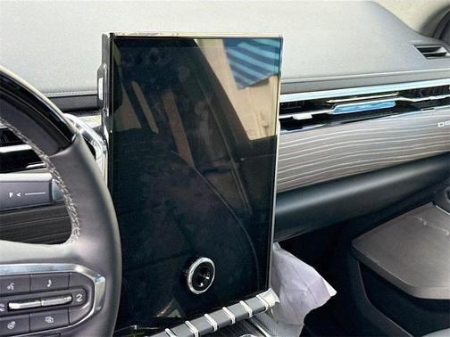 2024 GMC Sierra EV Denali