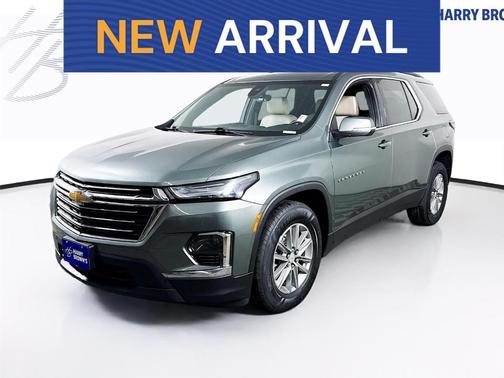 Silver Sage Metallic 2022 Chevrolet Traverse LT Leather