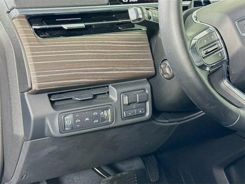 2025 GMC Sierra EV Denali