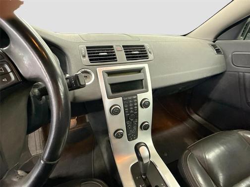 Black 2011 Volvo C70 T5
