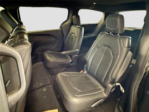 Gray 2020 Chrysler Pacifica Touring-L Plus