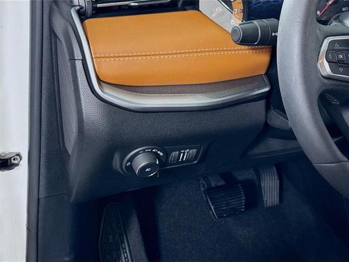 White 2024 Jeep Compass Limited