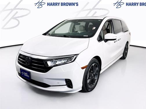 White 2024 Honda Odyssey Elite