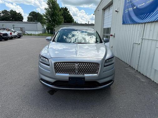 2021 Lincoln Nautilus Reserve