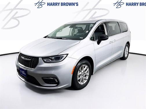 2024 Chrysler Pacifica Touring-L