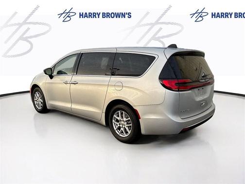 2024 Chrysler Pacifica Touring-L