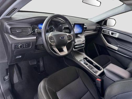 Carbonized Gray 2024 Ford Explorer XLT