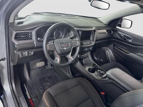 Sterling 2023 GMC Acadia AT4