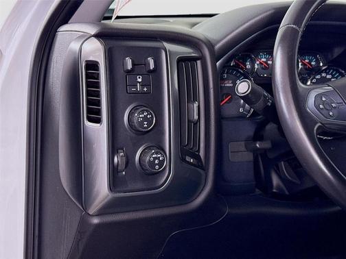 Summit White 2016 Chevrolet Silverado 1500 LT