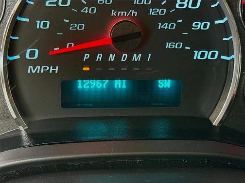 2025 Chevrolet Express 3500 LT