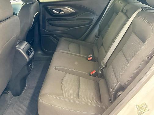 Summit White 2023 GMC Terrain SLE