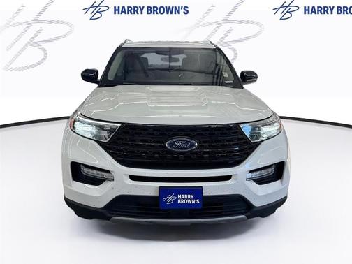 White 2020 Ford Explorer XLT