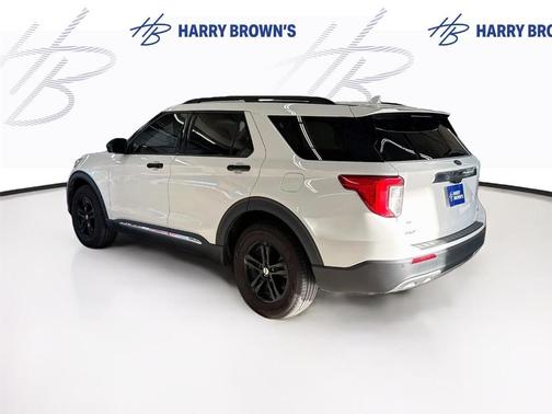 White 2020 Ford Explorer XLT