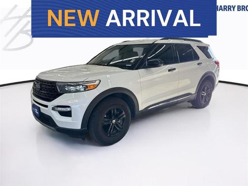 White 2020 Ford Explorer XLT