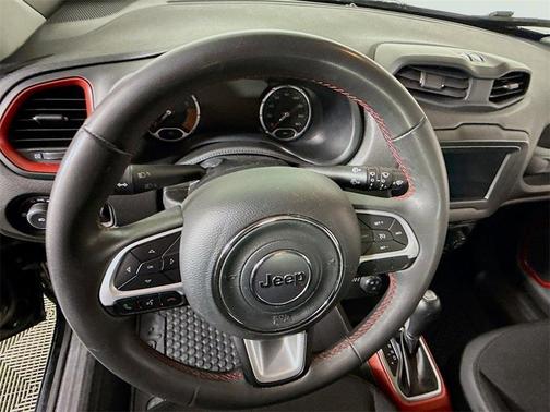 2020 Jeep Renegade Trailhawk