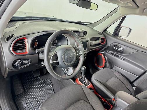 2020 Jeep Renegade Trailhawk