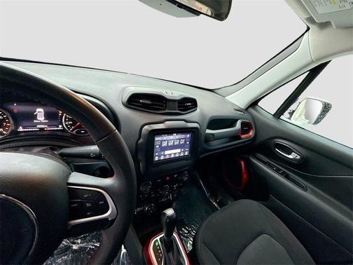 2020 Jeep Renegade Trailhawk