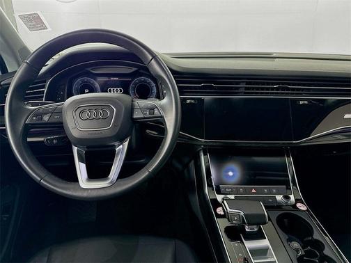 2024 Audi Q7 45 Premium Plus