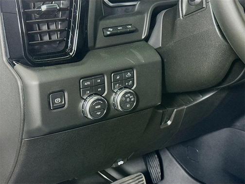 2026 GMC Sierra 3500 AT4