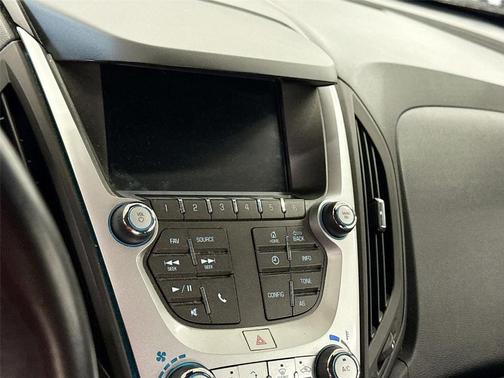Silver Ice Metallic 2017 Chevrolet Equinox LT