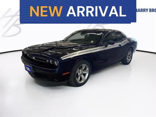 Black 2017 Dodge Challenger SXT