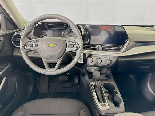 Mosaic Black Metallic 2026 Chevrolet Trax LS